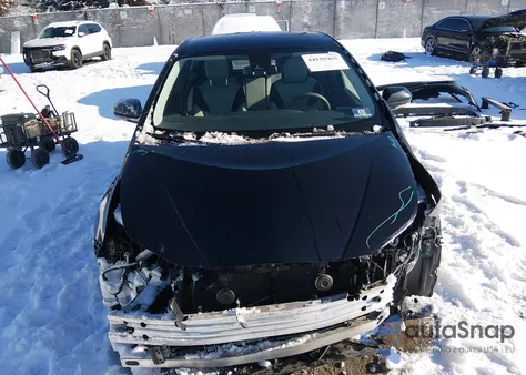 2019 Toyota Prius Le from USA, damaged, VIN JTDL9RFU6K3003133